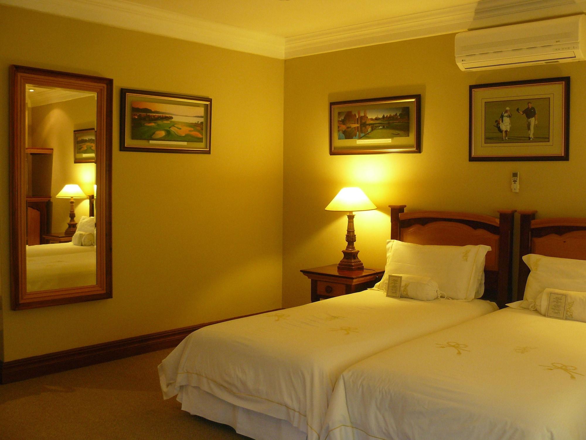 The Woodpecker Inn Претория Экстерьер фото